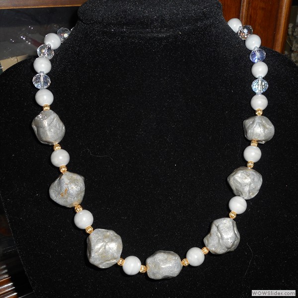 pebbles_moonstone